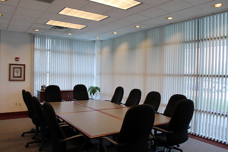 AmeriCenter of Naperville/Warrenville - Conference Room A (Executive Boardroom)