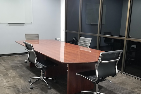 Superior Office Suites- Ontario - 4th Floor Medium Meeting Room
