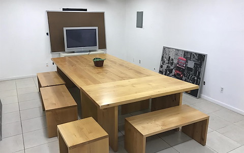 Conference Table for upto 10 ppl