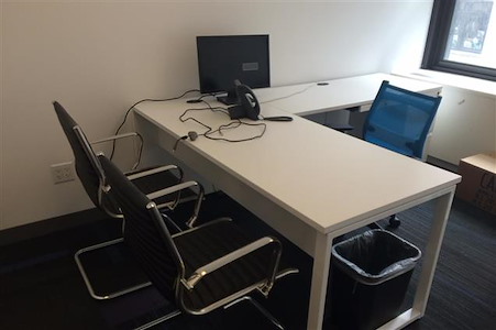 Hoteling Office 05-16