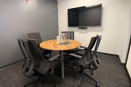 Venture X | Columbia - Rouse Meeting Room for up to 4