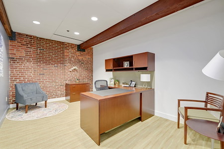 Carr Workplaces - Georgetown - Office 108