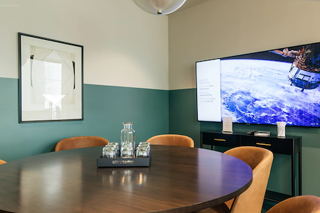 Bond Collective - Center City (Station House) - Clover Conference Room
