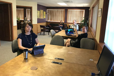 Sonora Ca Office Space Liquidspace Workplace Sonora Communal Desk 12 Days Month