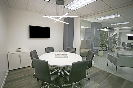 (CER) Cerritos Tower - 6 Person Conference Room