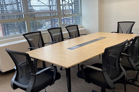 4Corners Business Centers - Forest Hills - Large Conference Room