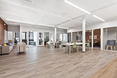 Class &amp;amp; Co - Greenpoint - Large Team Workspace in Greenpoint
