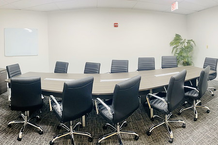 Alexa&amp;apos;s Workspaces at Hollywood - Meeting Room A