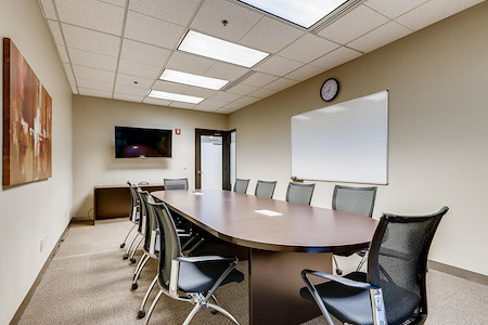 Office Evolution - Columbus | Worthington - Medium Conference Room for 10