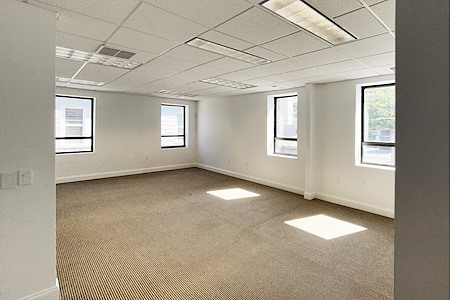 Small Officer - Montclair - Team Office Space