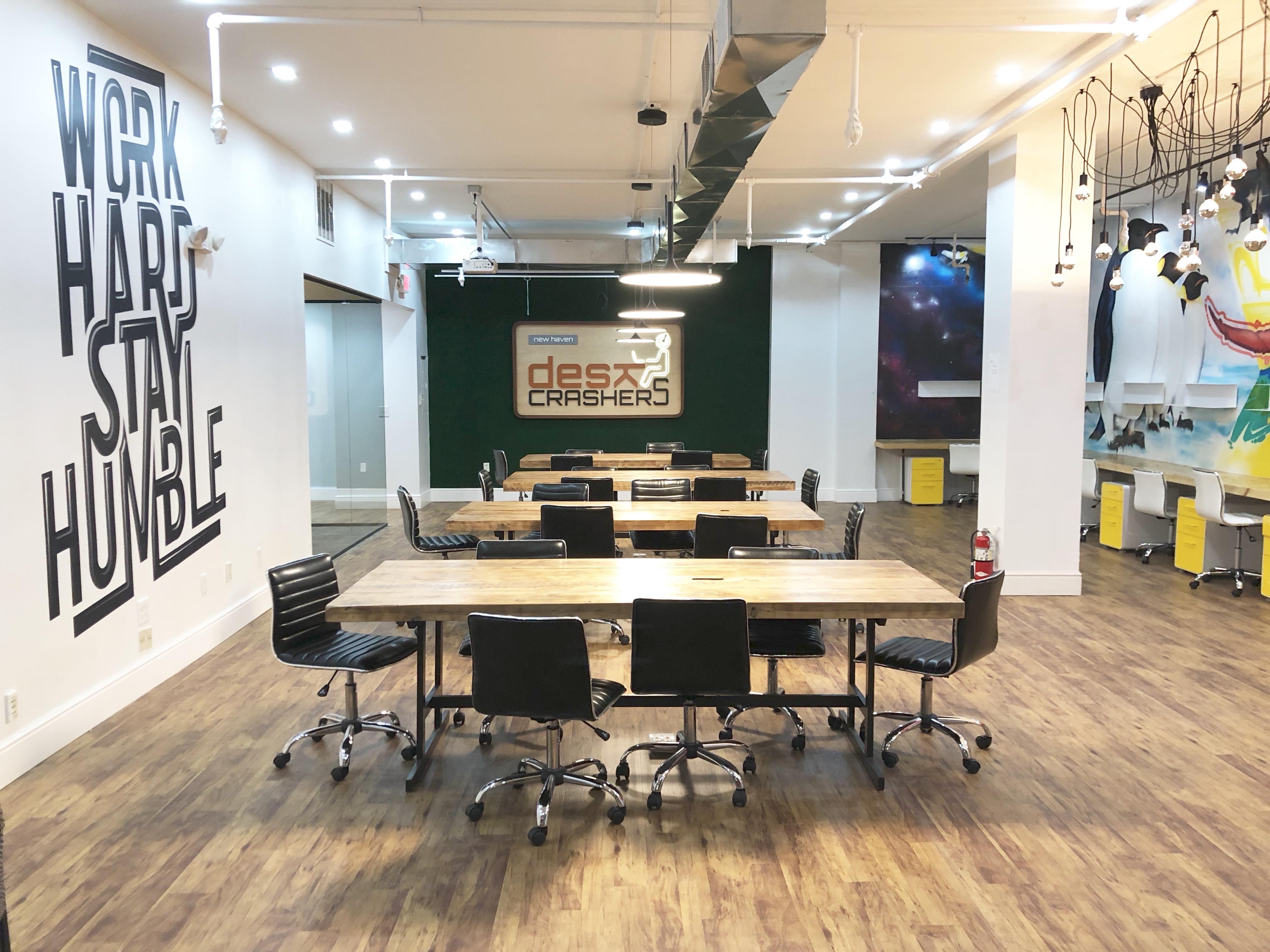 Open Desk 19 Available At Deskcrashers Liquidspace