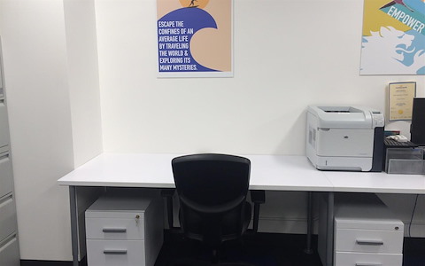 Individual desk