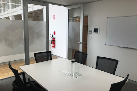 Nexus Smart Hub - Medium Meeting Room