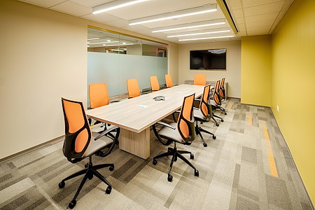 Office Evolution - Herndon - Large Conference Room for 14