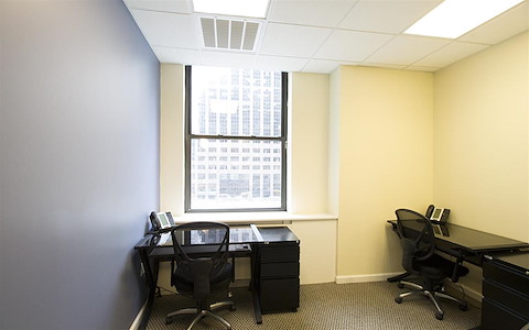 Private window office for 3-4