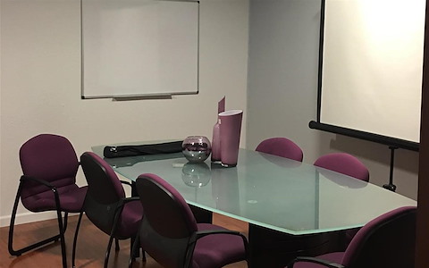 Conference Meeting Space Seats 6
