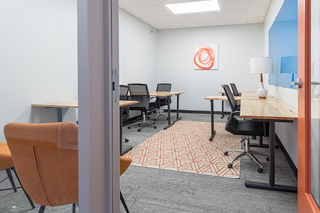 Expansive - State Street - Private Office for 5-6 People