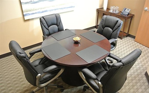 4 Person Meeting Room