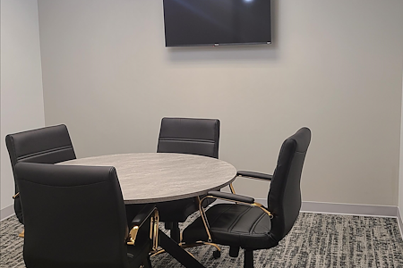 We Work Spaces Hourly, Monthly and Flexible  - Meeting Room 1