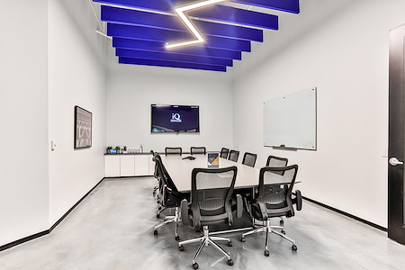 iQ Offices | 150 King Street West - King Room