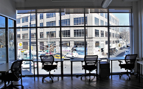 Stunning Floor to Ceiling Window Office