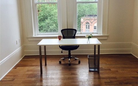 4-6 Person Office
