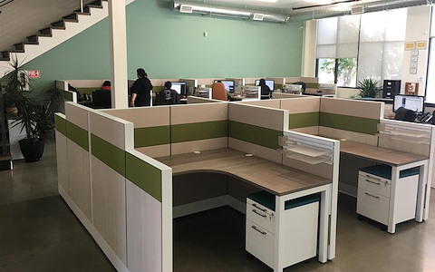 Well-lit open work space (desk 11)
