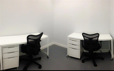 Triple Person Office Suite