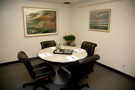 World-Wide Business Centres - Small Conference Room