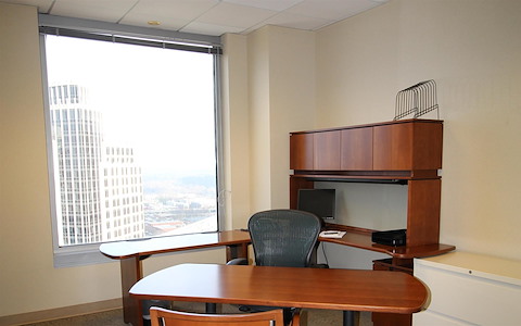 CNLCRE Private Office