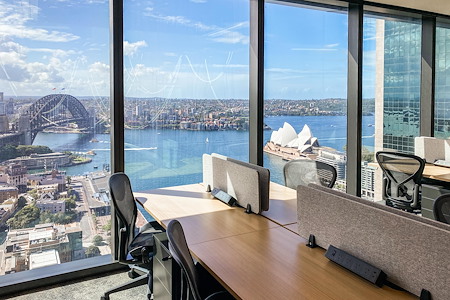 The Executive Centre - Sydney Place Salesforce Tower - 1-Desk Internal Private Office