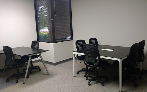 Office 5 - Team office for up to 4