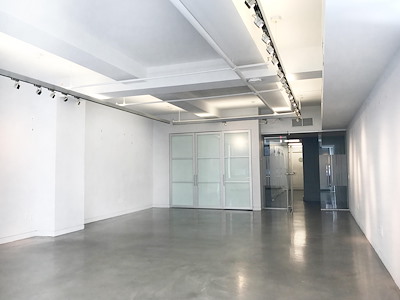 Private Suite with Inner Meeting Rooms