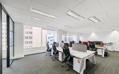 Co- Working Flexidesks @ 330 Collins
