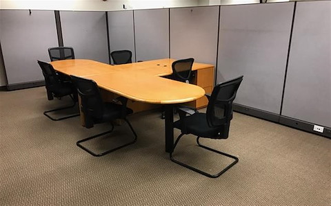 4-person team space near Oak Brook
