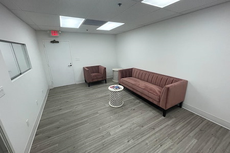 Ocean Offices across from Santa Monica Pier w/ Parking - Waiting Room Parking included