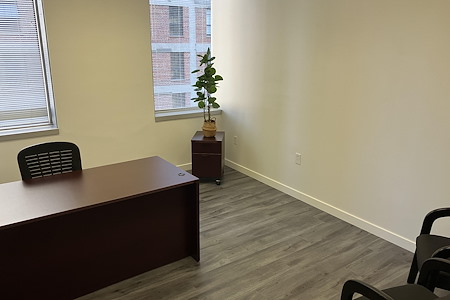 The Wilshire Hub - Marina Del Rey Office Suite
