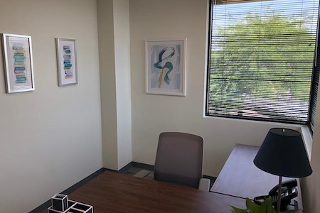 Office Evolution - Phoenix - Exterior Private Office