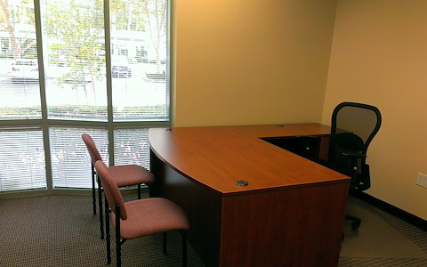Private Window Office