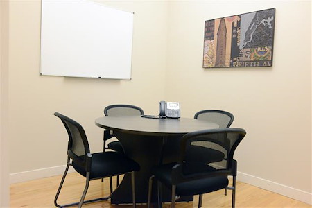 Select Office Suites - 1115 Broadway Flatiron NYC - Select Small Conference Rm 4