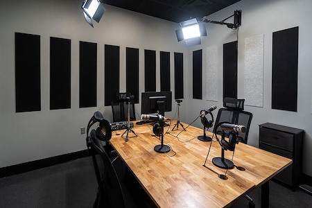 NuvoDesk Coworking - Podcast Room