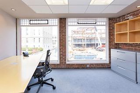 gSPACE | Greenwich Offices - Office Suite for 2
