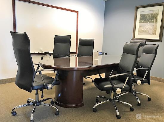 Private Meeting Room For 8 At Alexa S Workspaces Ft Lauderdale