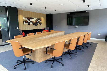 Office Evolution - Boulder - Meeting Room - The Peak