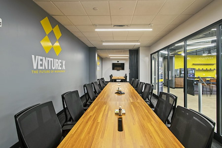 Venture X | Holyoke - Extra Large Conference Room
