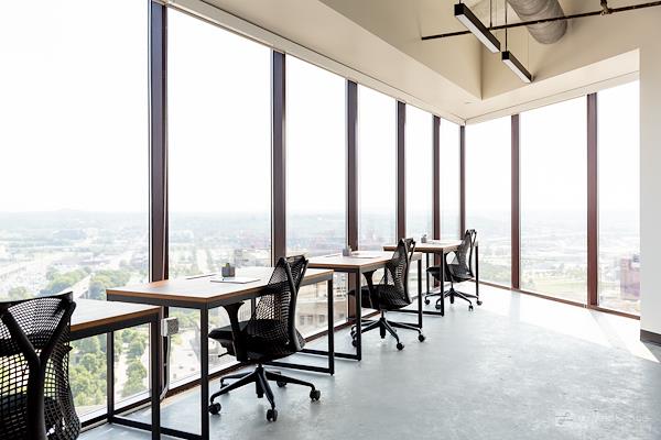Dedicated Desk 15 Available At Industrious Chicago Central Loop