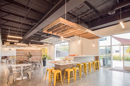 Burbity Workspaces @ Sullivan Valley Commons - Indoor/Outdoor Space