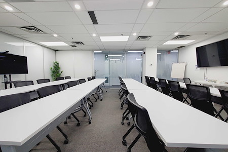 Greater Toronto Executive Centre-Airport Corporate - Meeting / Training Room - 25 to 30 Users