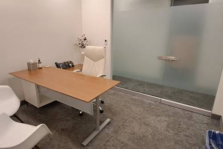 Fusion Workplaces - Palm Desert - Office 117