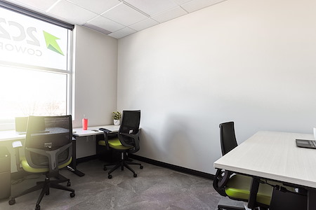 2C2B Coworking - Boisbriand - Workstation in a private office